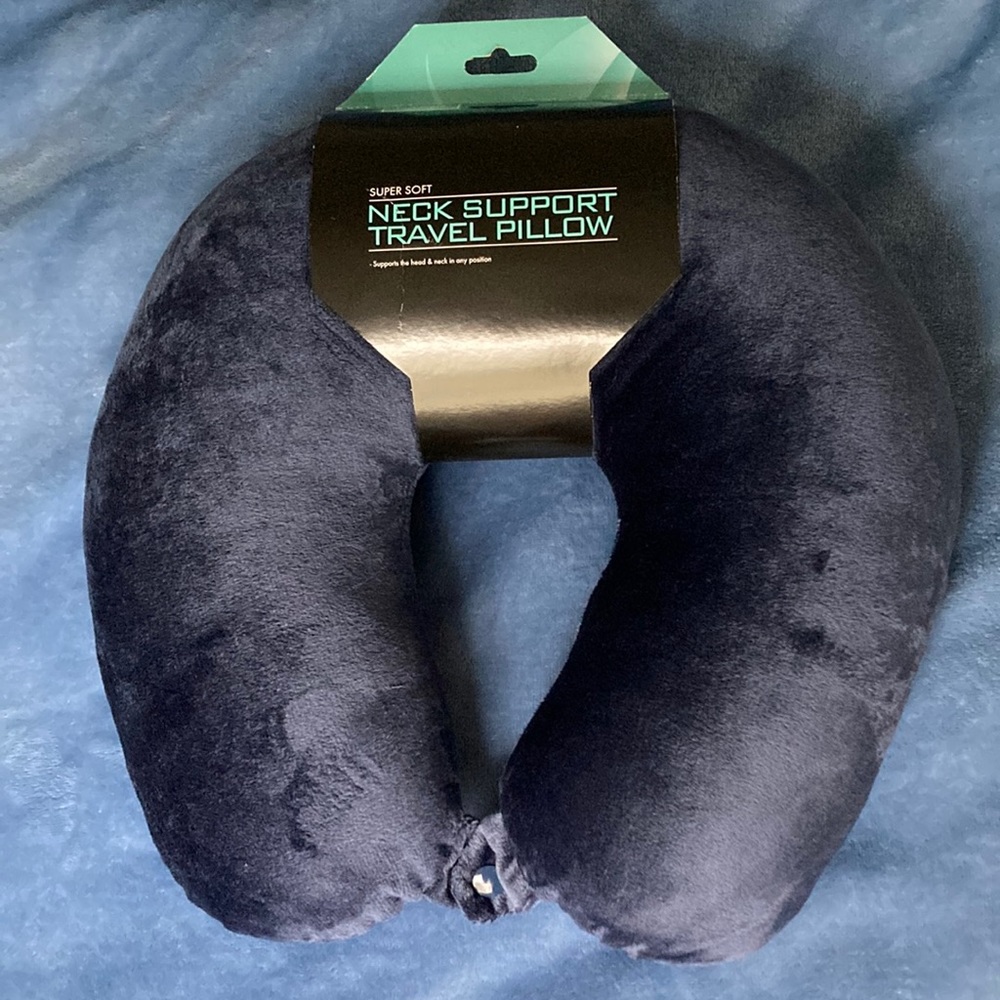 Super soft airline pillow NWT